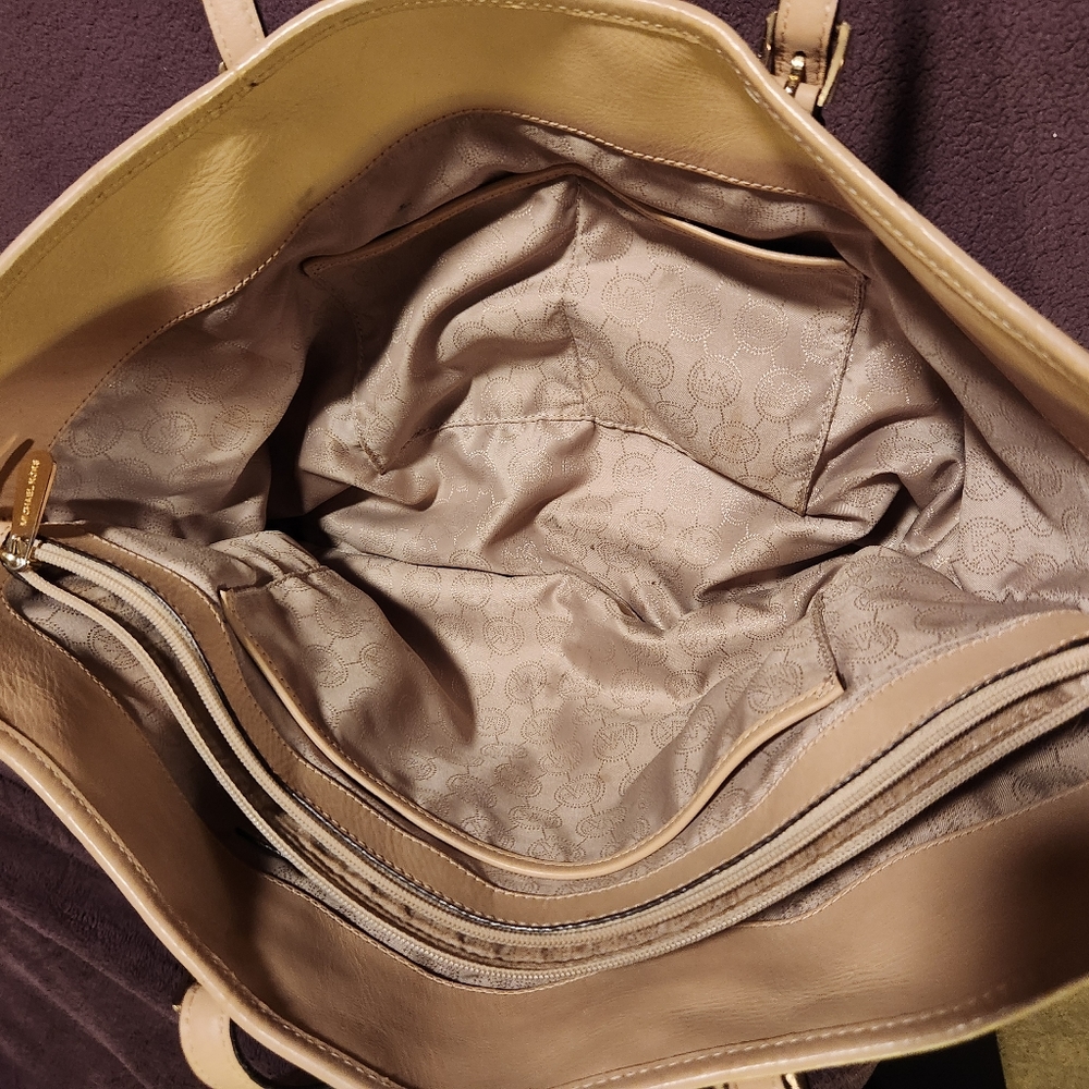 Micheal Kors shoulder bag - Picture 5 of 10